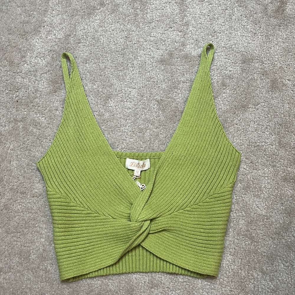 LISTICLE crop top, green, size L, new with tag